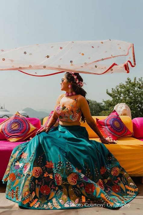 Aqua Bloom: A Solo Bride's Haldi Serenity