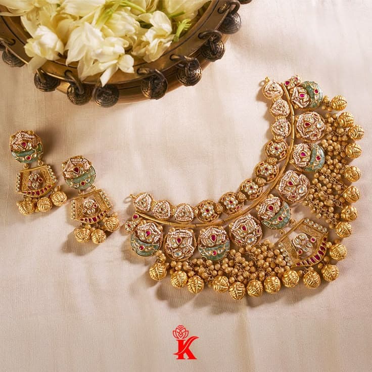 Heirloom Bloom: A Golden Legacy of Bridal Adornment